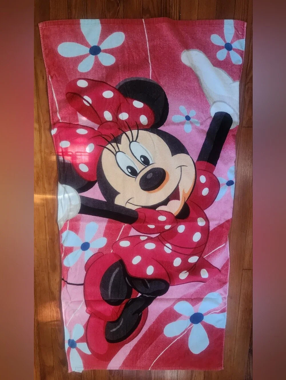 Minnie Mouse Disney Store Beach Towel